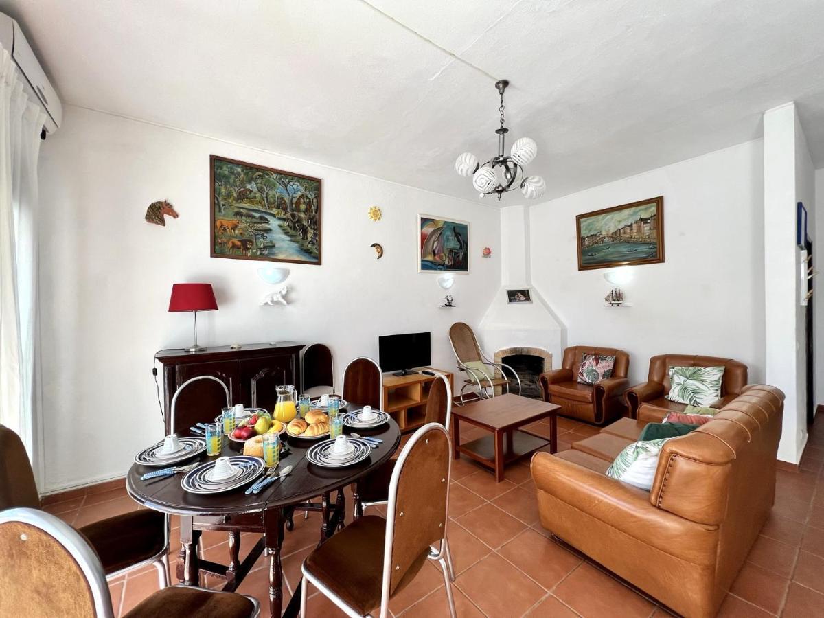Armacao De Pera Twins 3 With Pool By Homing Apartment Екстериор снимка